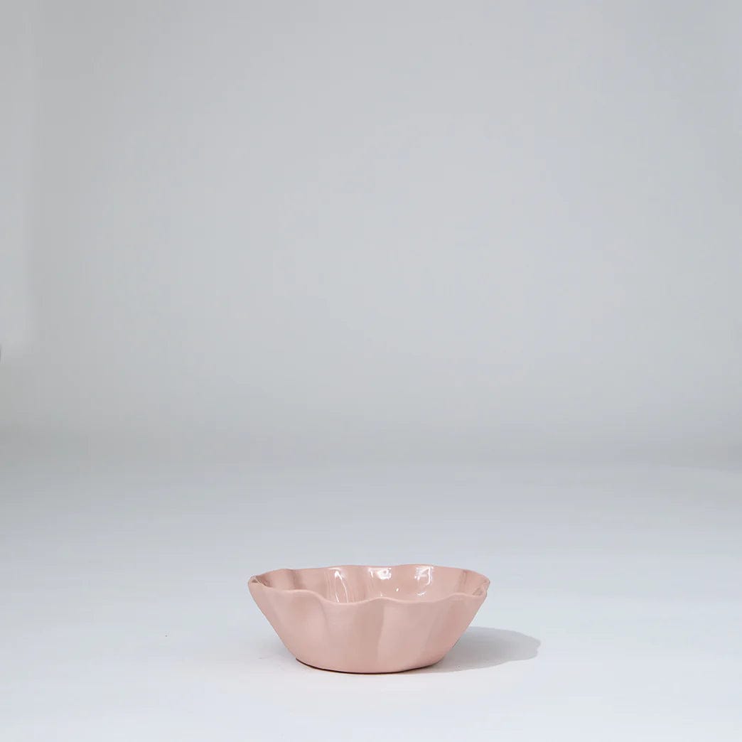 Marmoset Found Vases Marmoset Found Ruffle Bowl, Icy Pink Small