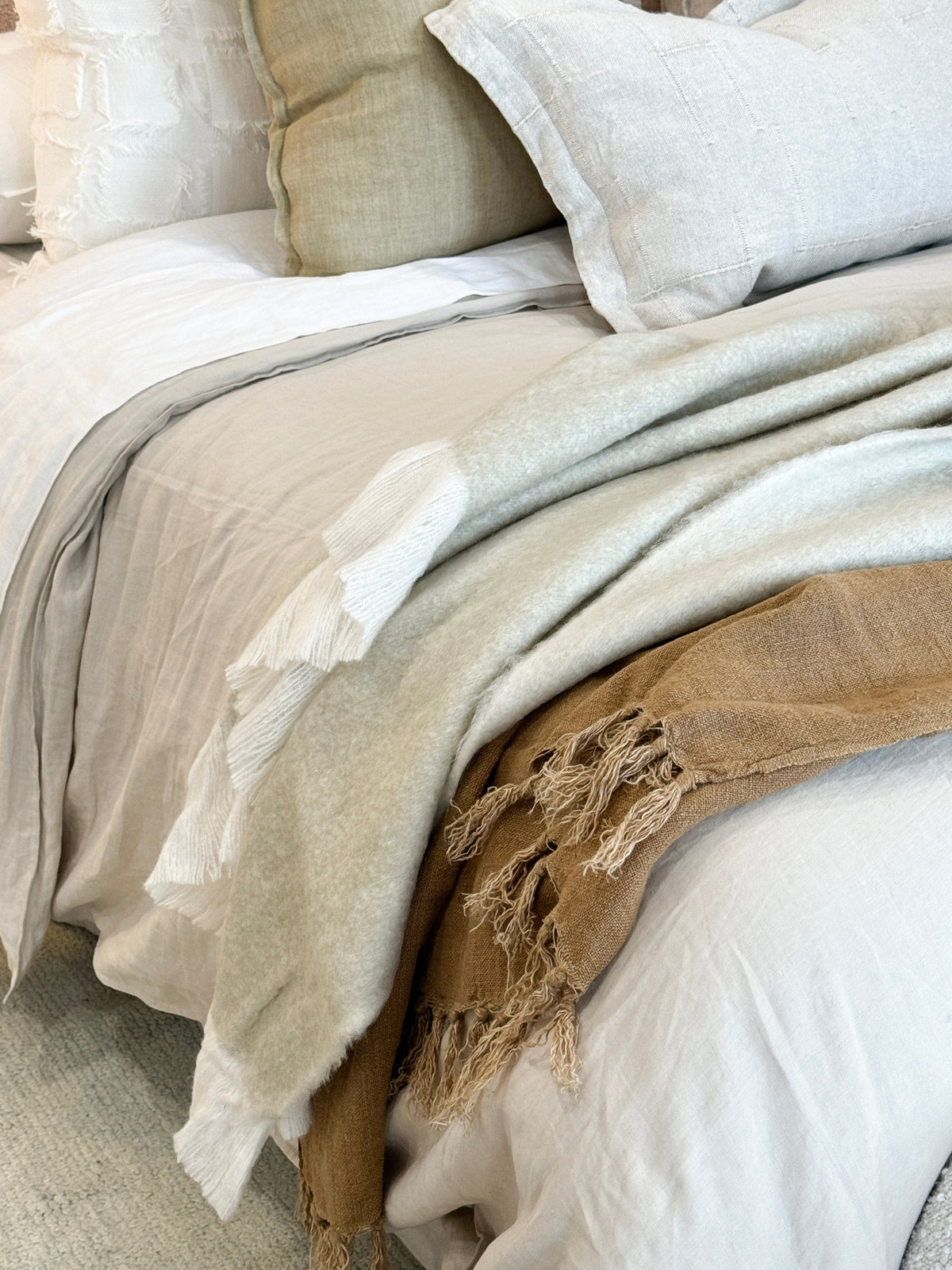 Baya Blankets & Throws Baya Sorrento Throw - Off White