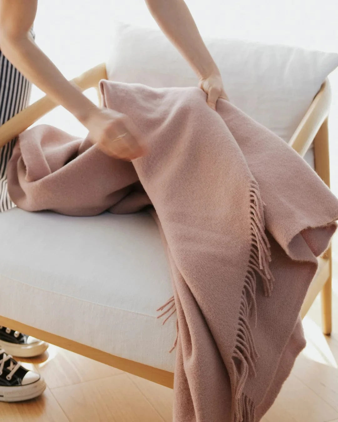 Weave Home Blankets & Throws Weave Home Nevis Lambswool Throw - Rose